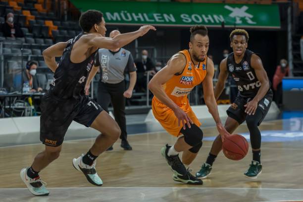 件背后的意 件背后的意