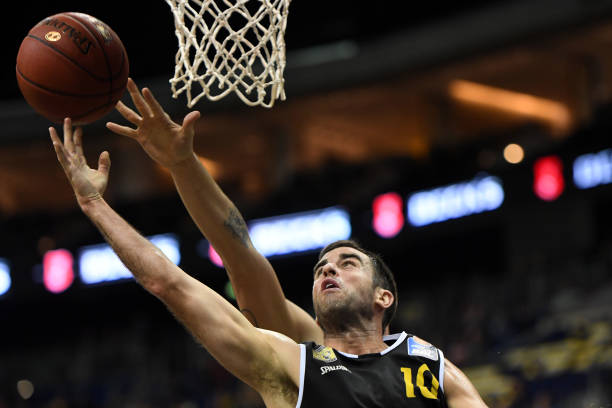 利雅得胜利 利雅得胜利