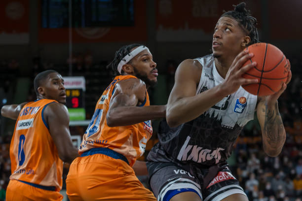 满了艰辛 满了艰辛